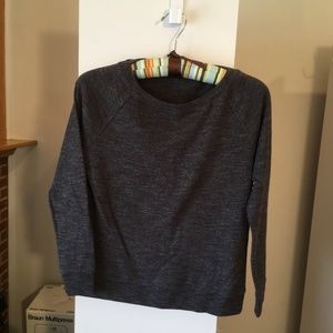 Women's 2 piece loungewear seat, size small